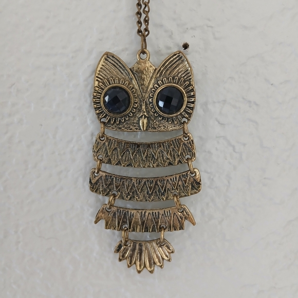 Vintage Jewelry - Vintage Gold Tone Owl Statement Large Articulared Art Pendant Necklace Art Deco